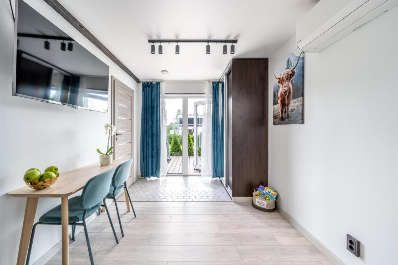 Family Garden House With Free Private Parking & Playground Villa Riga Buitenkant foto