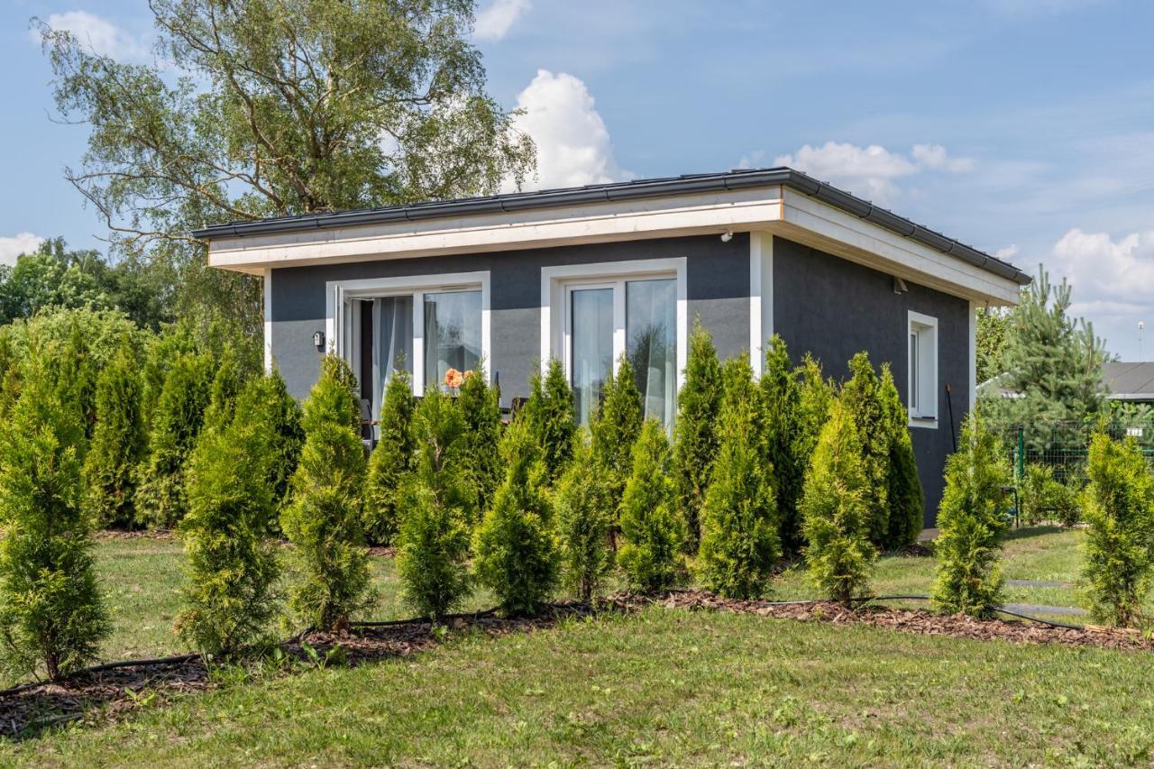 Family Garden House With Free Private Parking & Playground Villa Riga Buitenkant foto